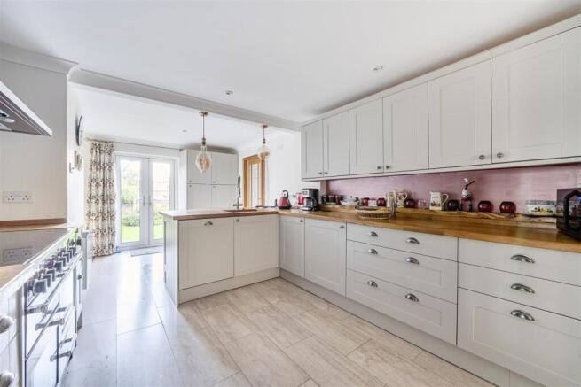 Kitchen/Dining Room