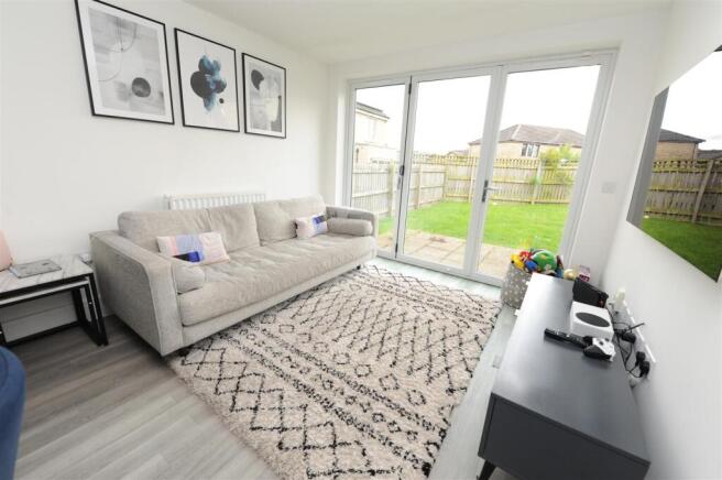 4 bed Detached for sale Image 5