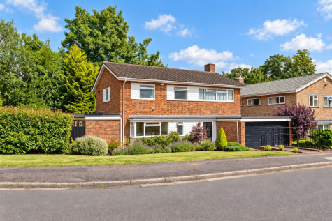 Great Ellshams, Banstead