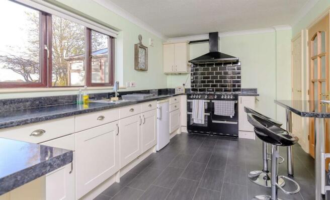 18GHW Kitchen  2.jpg