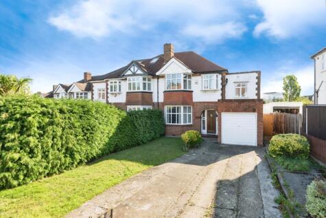 The Hollands, Worcester Park, KT4