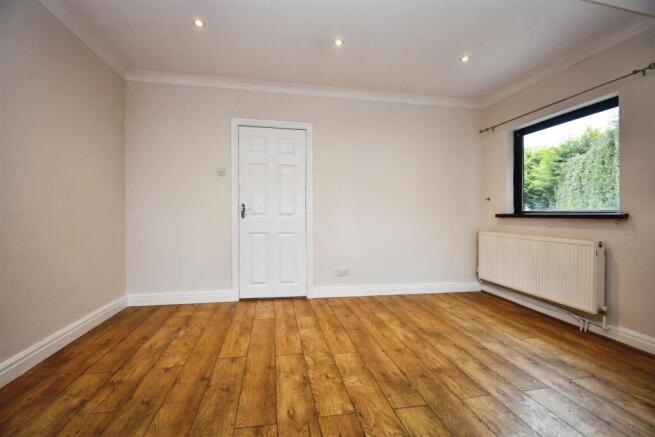 2 bed Semi-Detached for sale Image 7