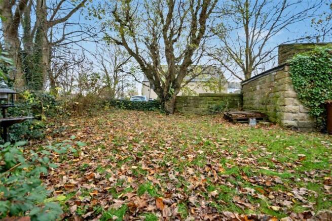 3 bed Terraced for sale Image 9