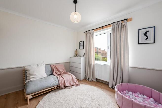 3 bed Semi-Detached for sale Image 12