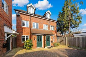 13, Connaught Close, Uxbridge UB8 3DZ