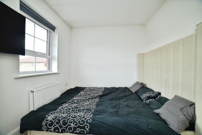 2 bed Semi-Detached for sale Image 11