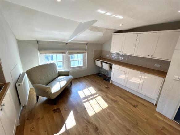Kitchen/Living Room
