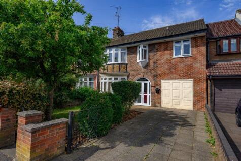Hitchin Road, Luton, Bedfordshire, LU2 7UL