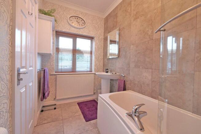3 bed Semi-Detached for sale Image 11