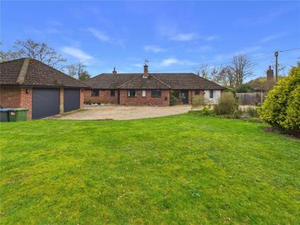 Grundisburgh Road, Clopton, Woodbridge, Suffolk, IP13