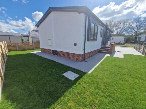 2 bed Park Home for sale Image 6