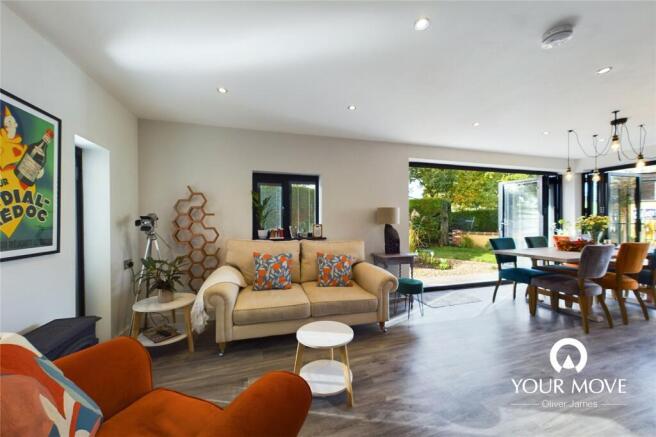 Garden / Dining Room