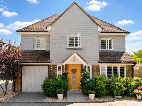 4 Eaton Close - Front Shot.jpg