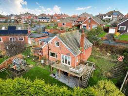 4, Newlands Avenue, Whitby YO21 3DX