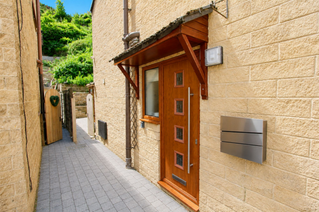 2 bed Semi-Detached for sale Image 12