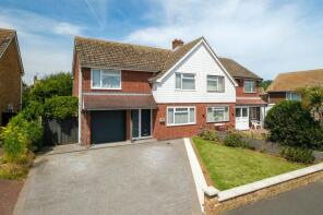 18, Southmead Close, Folkestone CT19 5LH