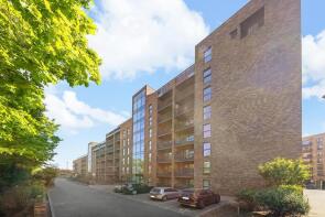 Flat 8, 3, Purbeck Gardens, Lower Sydenham, London SE26 5FF