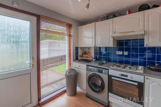 Kitchen 1.jpg