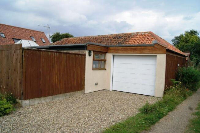 Cottage Garage