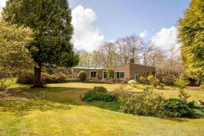 Green Haddin, Coombe Hill Road, East Grinstead RH19 4LY