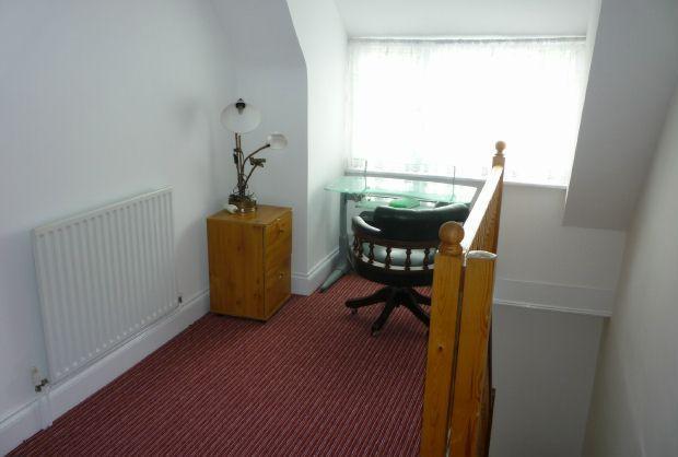FIRST FLOOR LANDING