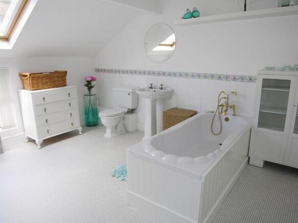 Photo 11