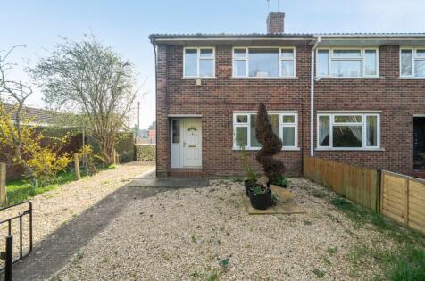 Ruskin Avenue, Stratton St Margaret, Swindon, SN2