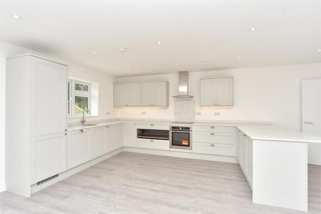 Kitchen/ Living Area