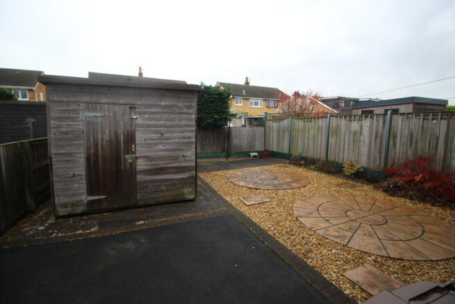 3 bed Semi-Detached for sale Image 12