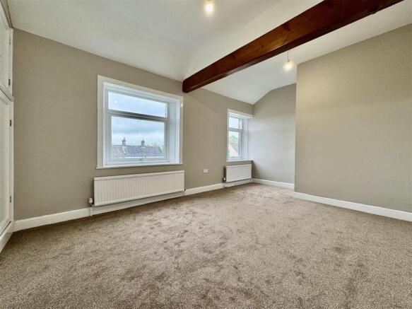 2 bed End of Terrace to rent Image 10