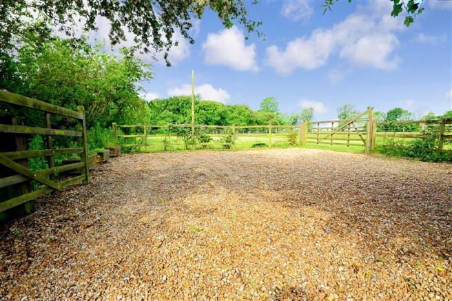 Driveway/Parking