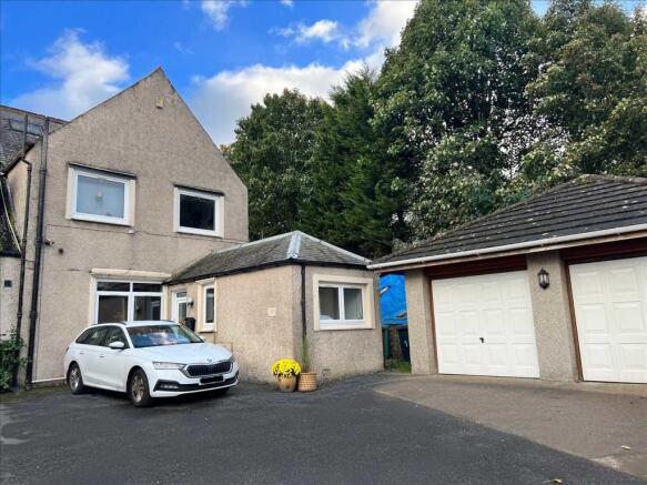 DOUBLE GARAGE