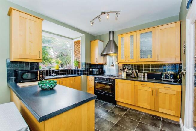 Kitchen/Breakfast Room