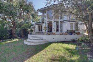 66, Feversham Avenue, Bournemouth BH8 9NJ