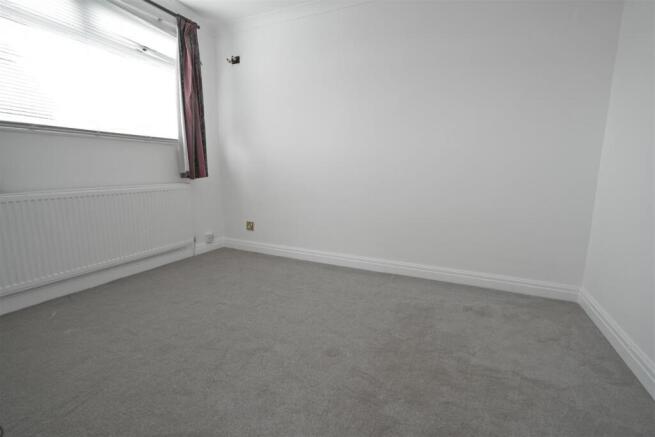 3 bed Semi-Detached for sale Image 11