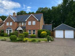 6, Knox Close, Church Crookham, Fleet GU52 6TR