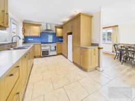 18, Fleetwood Gardens, Market Harborough LE16 9LX