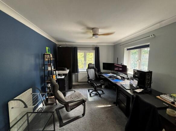 Photo 3