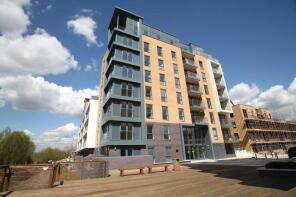 Flat 604, Skylark House, Drake Way, Reading RG2 0PA