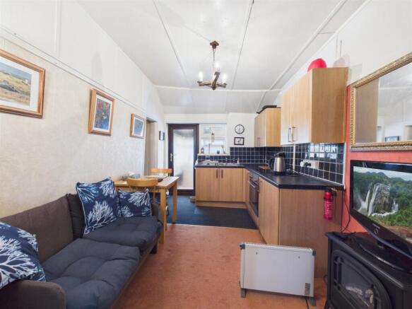 1 bed Bungalow for sale Image 5