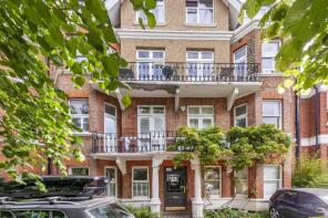 42, Cavendish Gardens, Trouville Road, London SW4 8QW