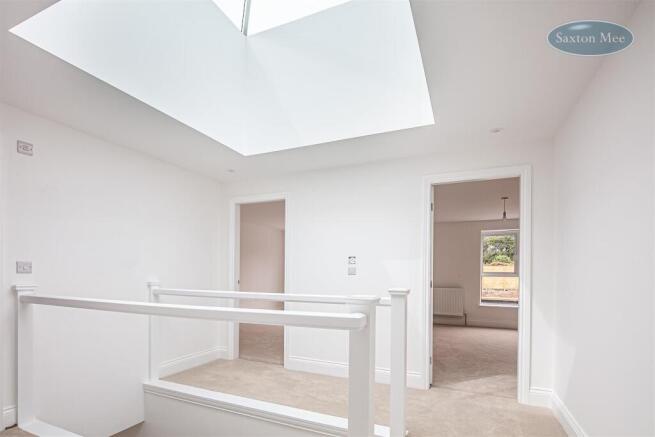 4 bed Detached for sale Image 10