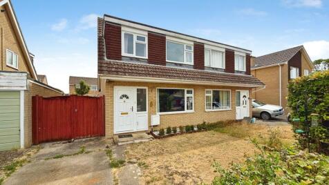 Pine Close, Street, BA16