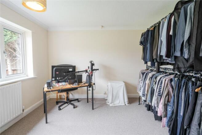 Bedroom 2 (2)