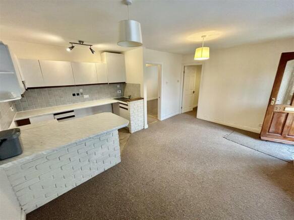 kitchen1.JPG