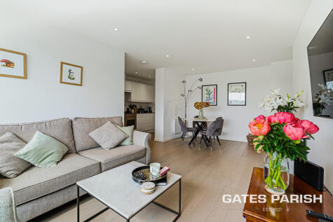 Hubert Road, Brentwood, CM14