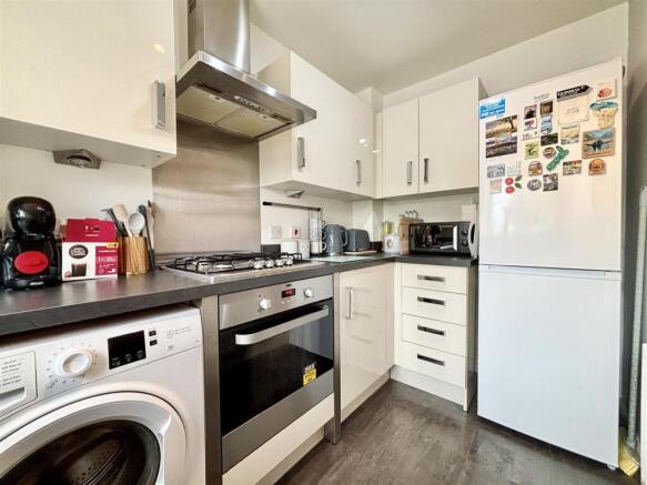 2 bed End of Terrace for sale Image 6