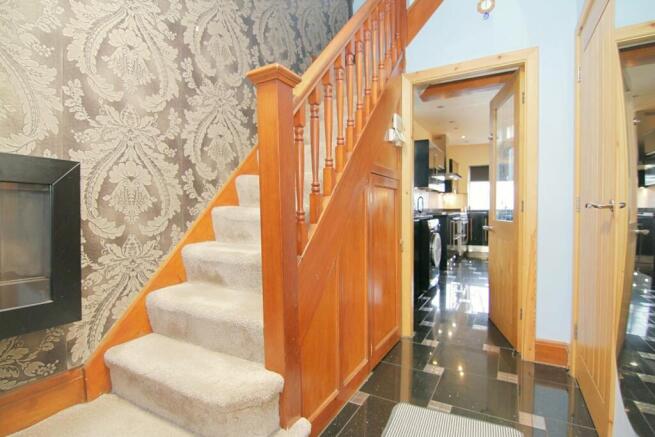 3 bed Semi-Detached for sale Image 8