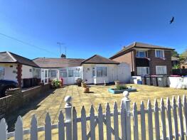 10, Oakengrange Drive, Southend-on-sea SS2 6RE