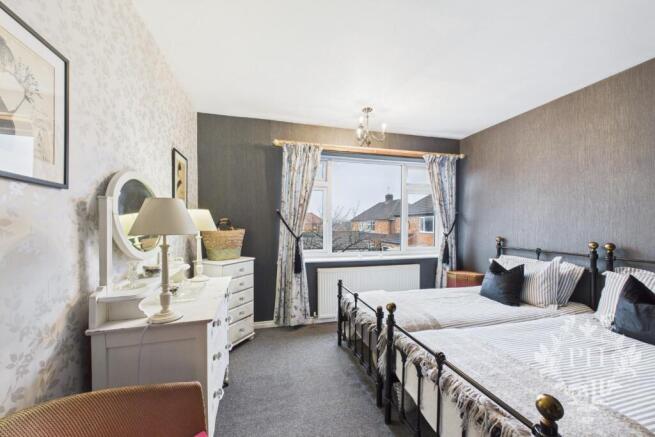 3 bed Semi-Detached for sale Image 12
